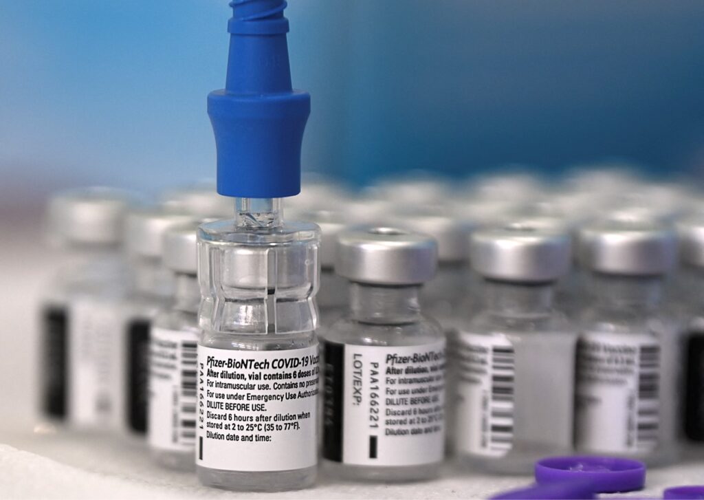 pfizer vacina