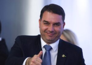 STJ FLAVIO BOLSONARO RACHADINHA