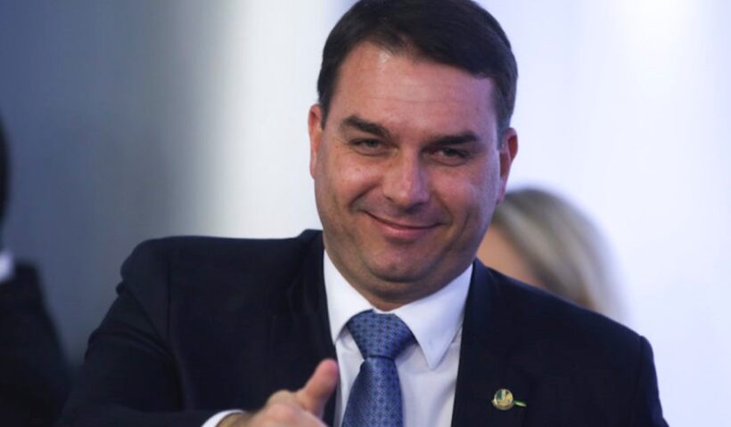 STJ FLAVIO BOLSONARO RACHADINHA