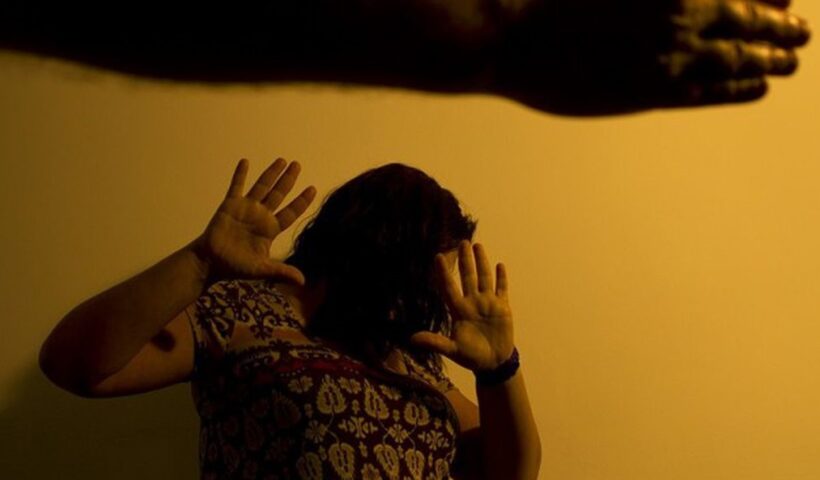 violência doméstica filhos escola comissão