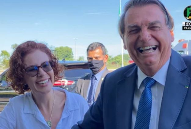 Bolsonaro afirma ter sido multado no cemitério de Guaratinguetá