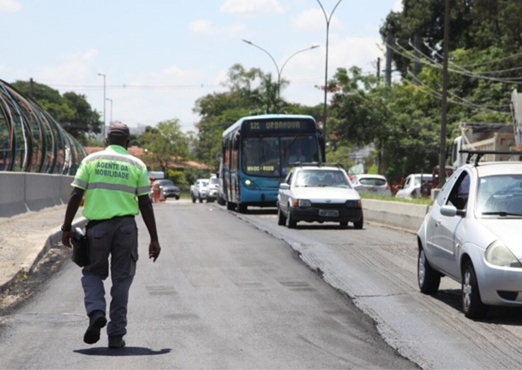 Obra da ponte do Urbanova segue em ritmo acelerado