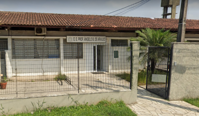 Aluno de 16 anos esfaqueia diretora em colégio de Caraguá