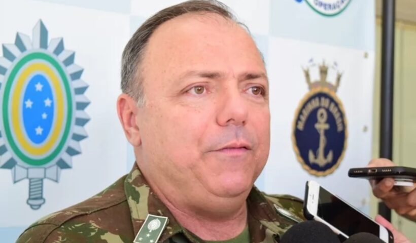 PAZUELLO PEDE TRANSFERÊNCIA PARA A RESERVA REMUNERADA DO EXÉRCITO