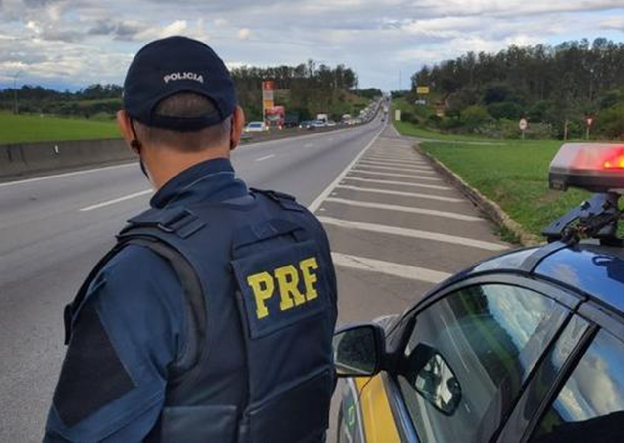 3 Menino boliviano de 14 anos é resgatado pela PRF vagando pela Via Dutra