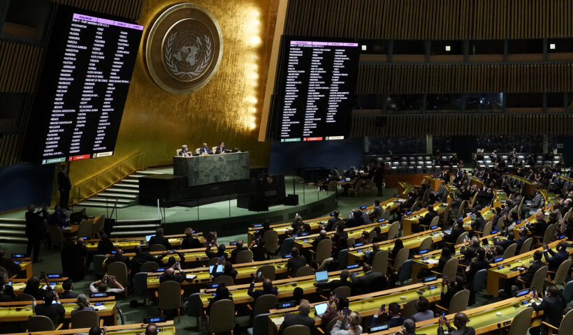 ASSEMBLEIA GERAL DA ONU APROVA RESOLUÇÃO CONTRA INVASÃO DA UCRÂNIA PELA RÚSSIA