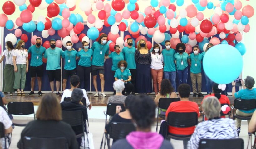 Casas do Idoso de SJC retomam bailes noturnos nesta sexta