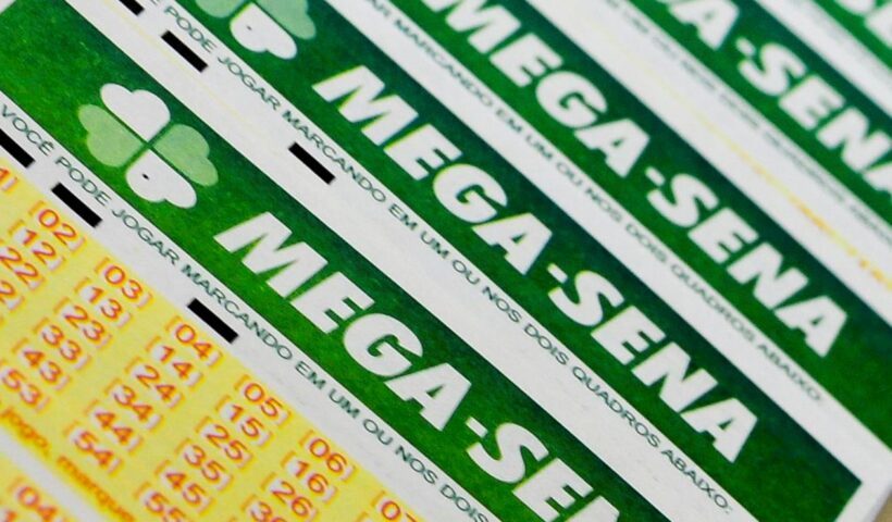 Sem acertadores das seis dezenas, Mega-Sena acumula novamente