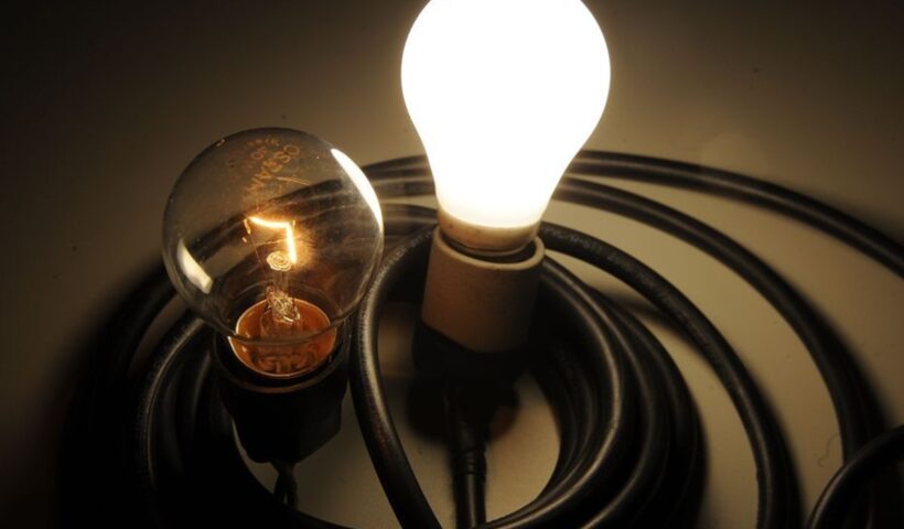 Senado aprova PL que devolve valores pagos a mais na conta de luz