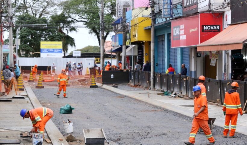 Obras alteram trânsito na XV de Novembro a partir de hoje
