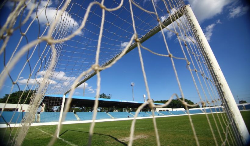 Jogo da Paz reúne ex-atletas do São Paulo e seleção de São José