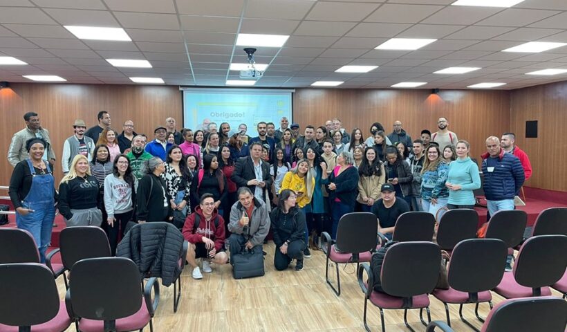 Aula inaugural marca o início do Projeto Digital Influencer em SJC