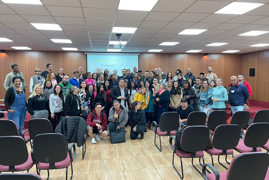 Aula inaugural marca o início do Projeto Digital Influencer em SJC