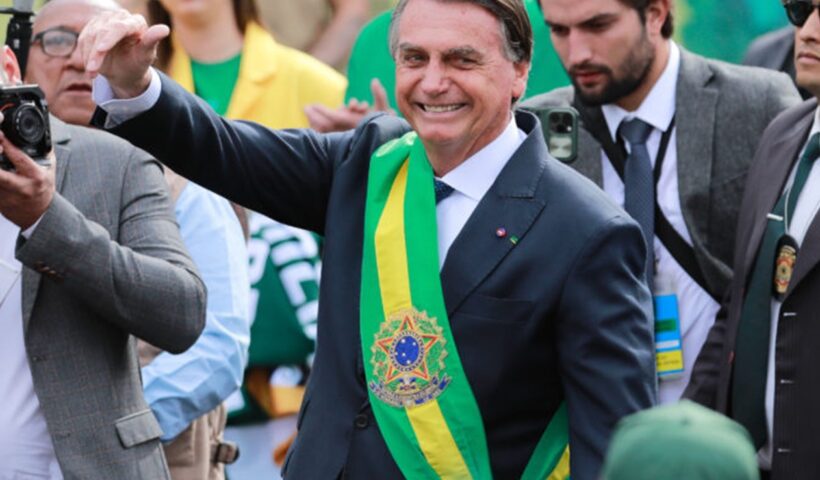 TSE dá prazo de defesa para Bolsonaro por acusações no 7 de Setembro