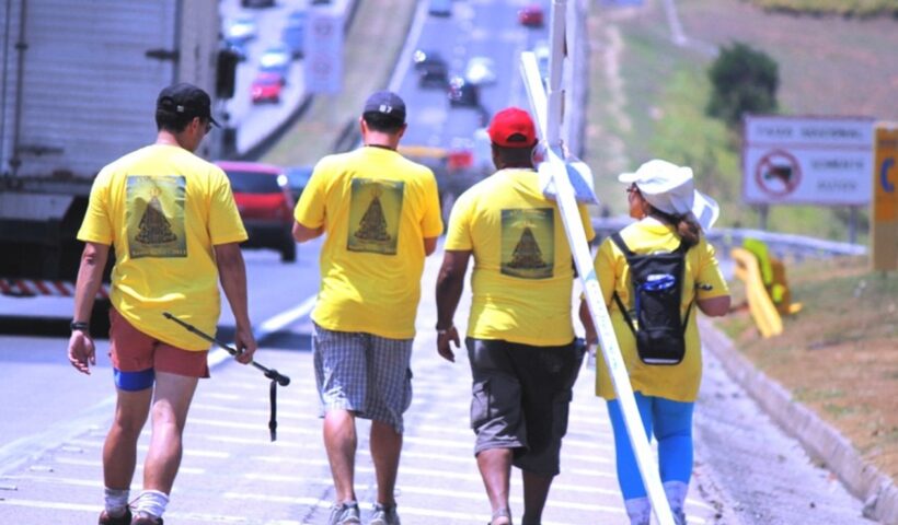 PRF orienta romeiros sobre peregrinação até Aparecida
