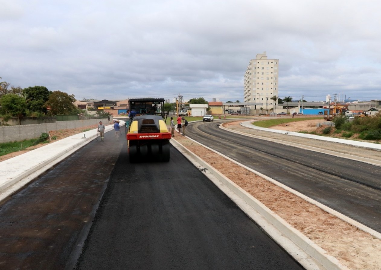 Terceira ponte de Jacareí sobre o Rio Paraíba entra na fase final das obras