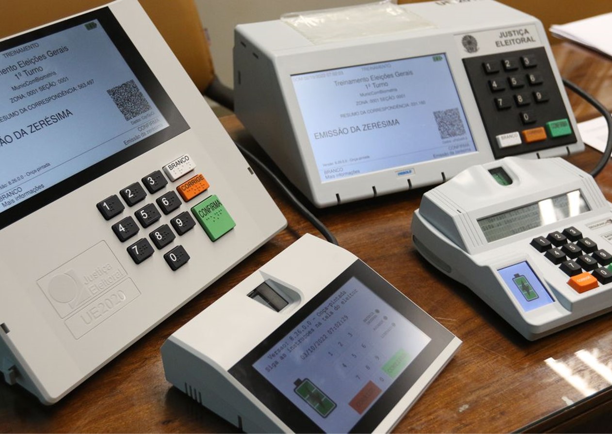 Justiça Eleitoral de SP começa preparação de urnas eletrônicas