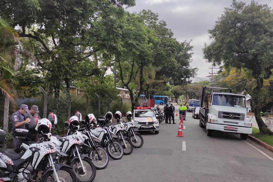 Operação intensifica combate ao transporte clandestino em SJC