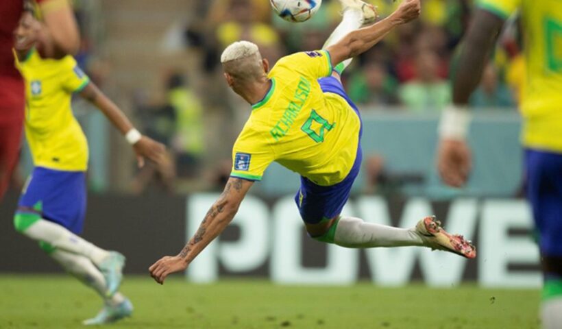 Richarlison diz que gol de voleio foi um dos mais bonitos da carreira