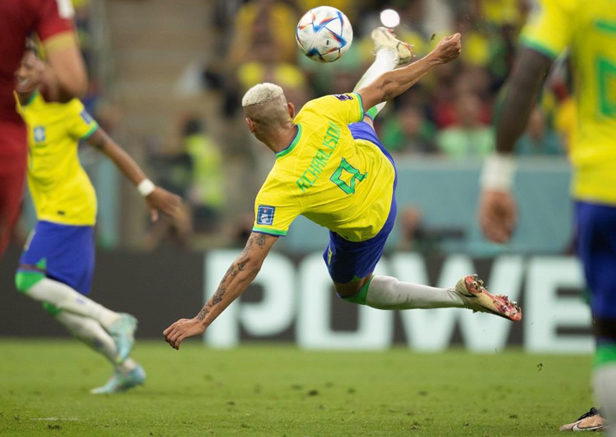 Richarlison diz que gol de voleio foi um dos mais bonitos da carreira