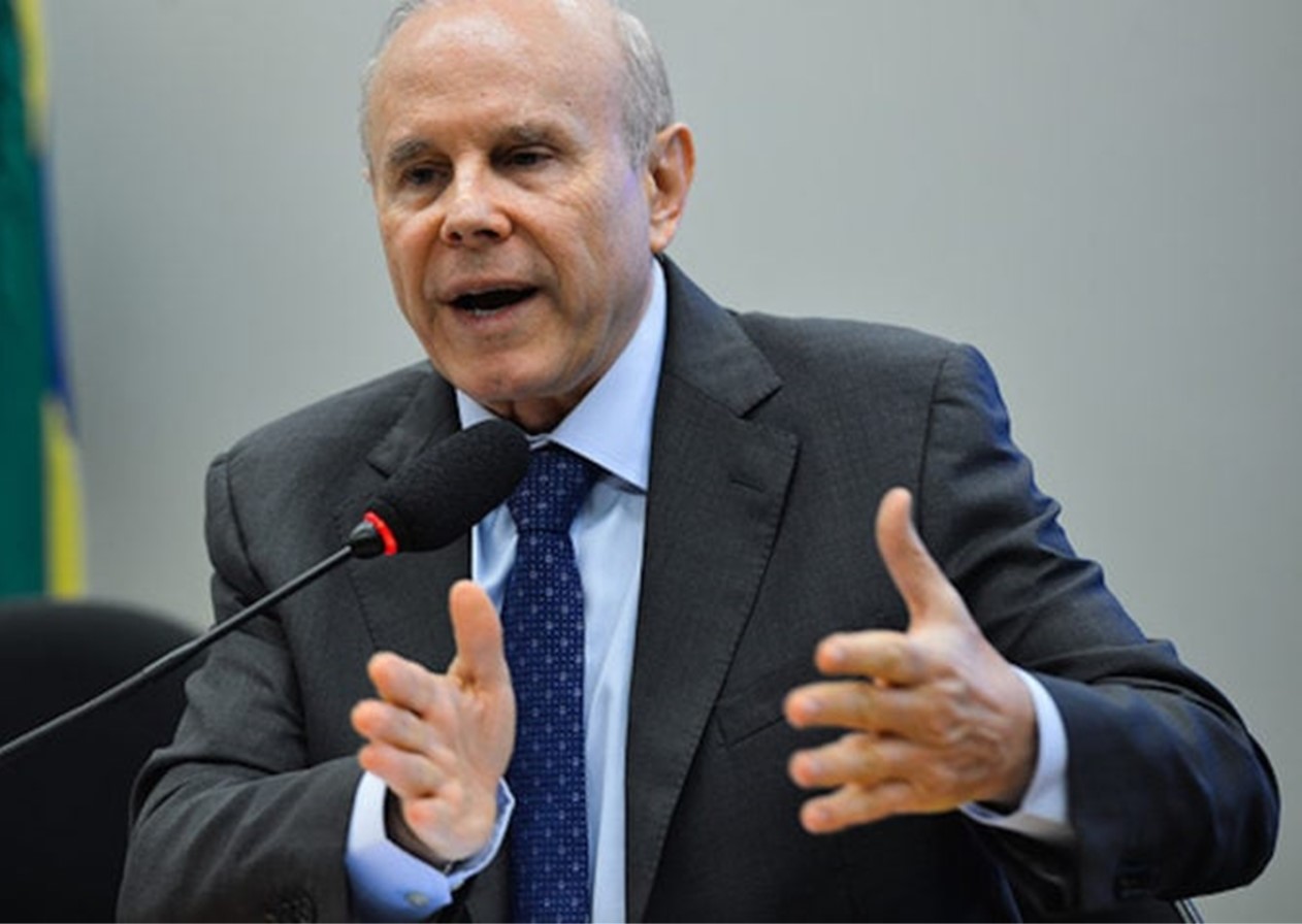 Guido Mantega pede desligamento da equipe de transição