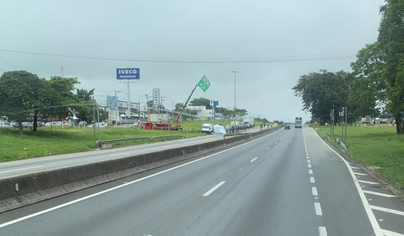 Ministro da Justiça anuncia normalização da circulação nas rodovias