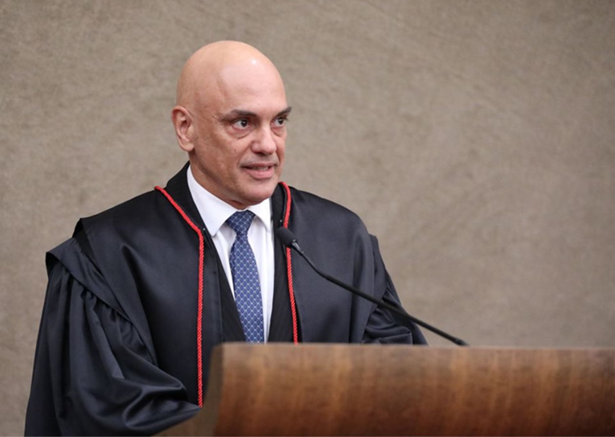 Moraes nega ação golpista do PL e aplica multa de mais de 22 milhões