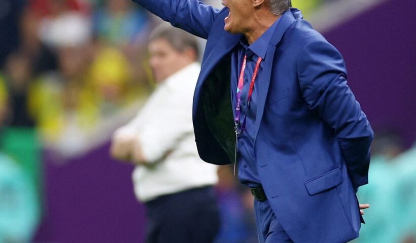 Tite modifica equipe e abre espaço para disputa por posições