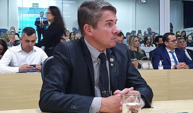 Alberto Barreto é eleito presidente da Câmara de Taubaté