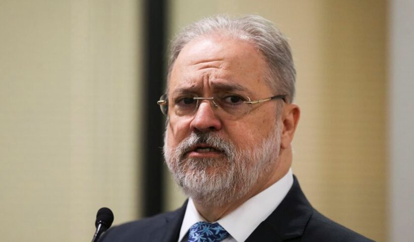 Aras pede que STF suspenda parte de indulto natalino