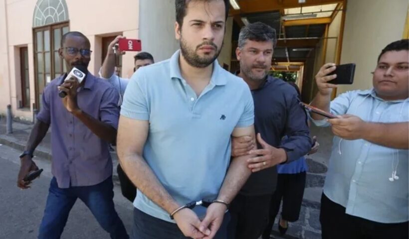 Médico indiciado por abuso sexual contra pacientes tem prisão mantida
