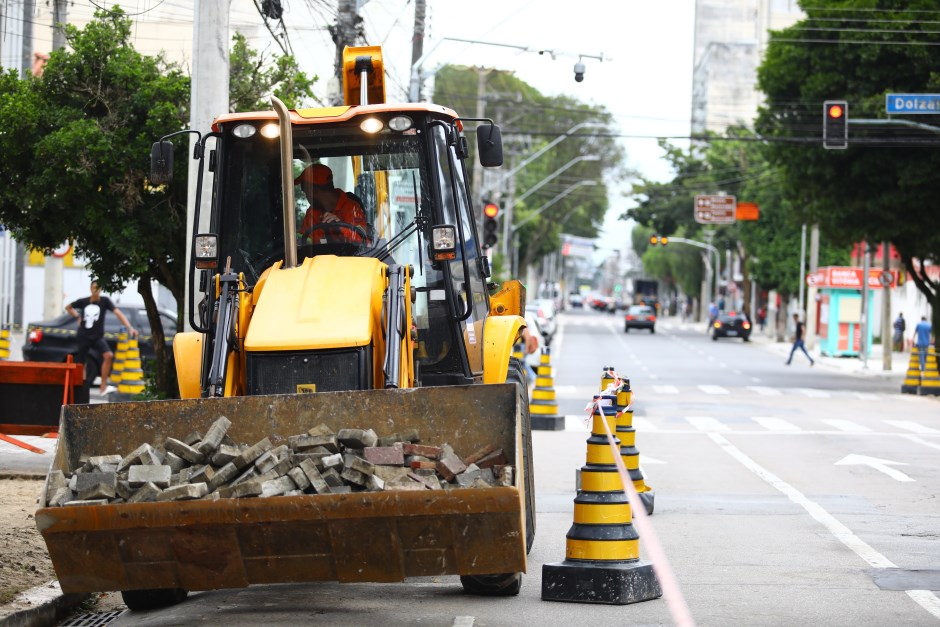 Prefeitura de São José retoma obras de revitalização na rua 15 de Novembro