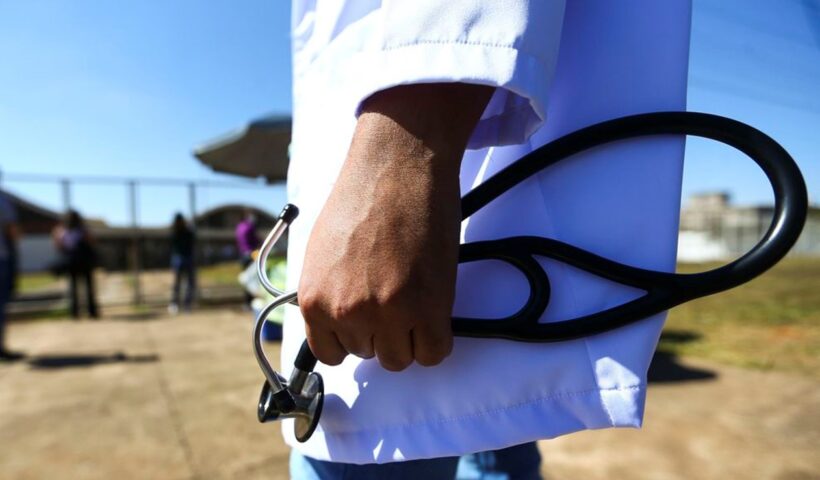 Justiça autoriza recontratação de cubanos do Mais Médicos