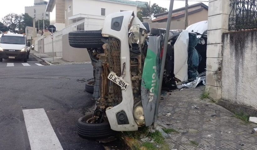 Acidente com viatura da PM Ambiental deixa três feridos em Taubaté