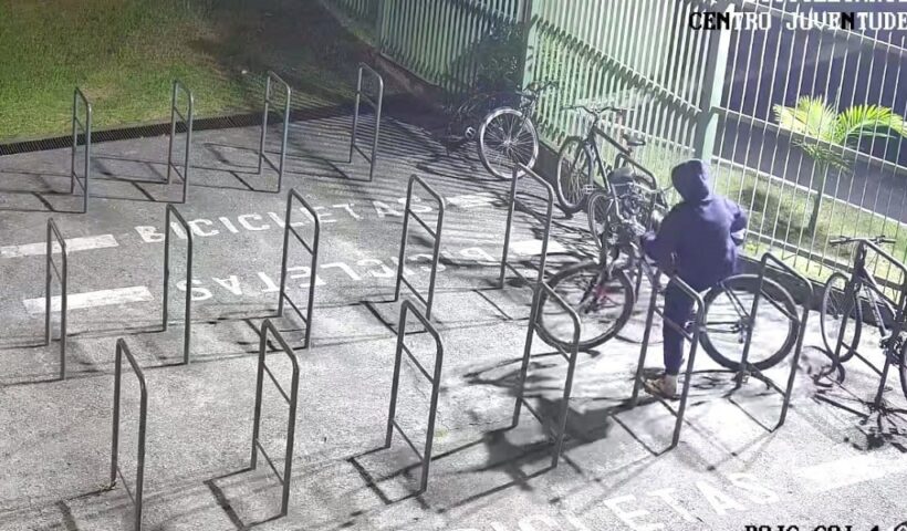 Mulher é presa por furto de bicicleta em SJC