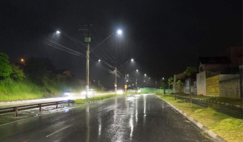 Pinda espera trocar mais de 900 luminárias comuns por LED em até 60 dias