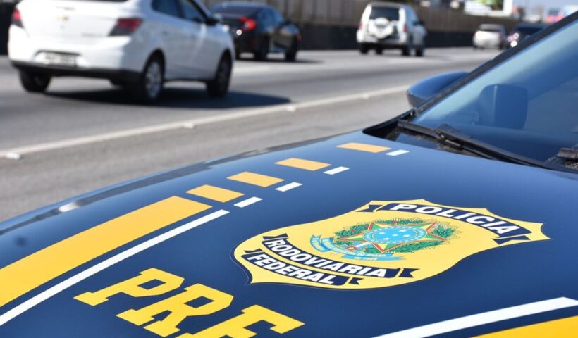 PRF faz a maior apreensão única de cocaína da história: 1.860 Kg