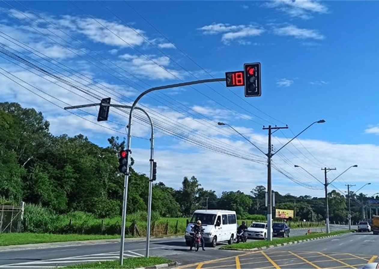 Radares em Pinda são padronizados em 50 Km/h