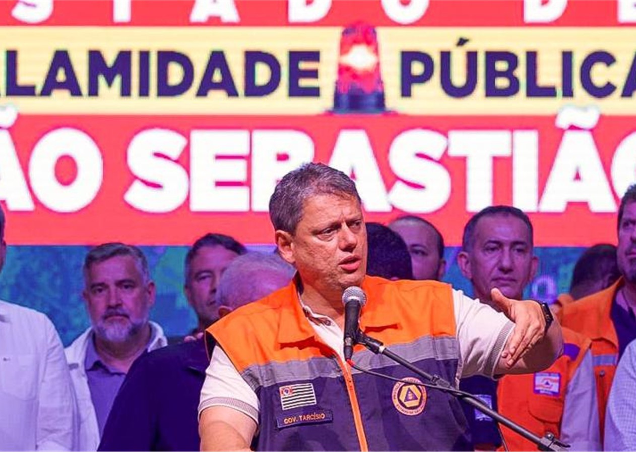 Tarcísio busca parcerias para recuperação do litoral norte