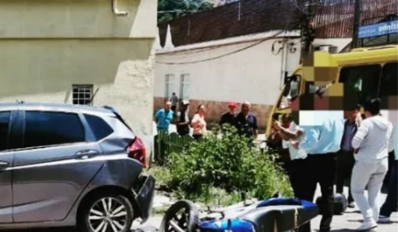 Dois motociclistas ficam feridos após colisão em Campos