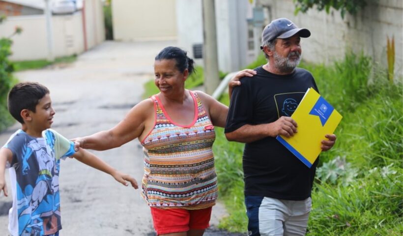 Prefeitura de São José dos Campos entrega títulos de regularização na região sudeste