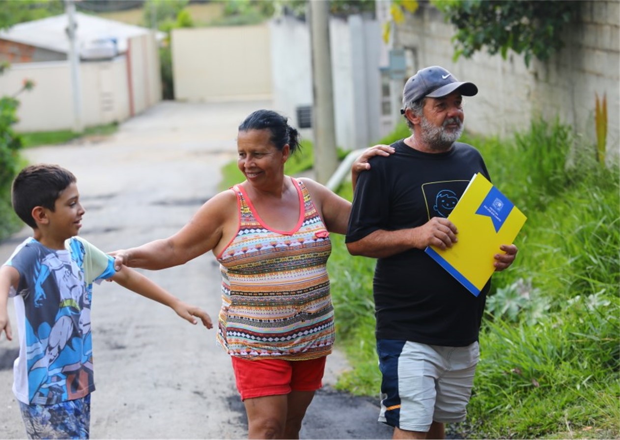 Prefeitura de São José dos Campos entrega títulos de regularização na região sudeste