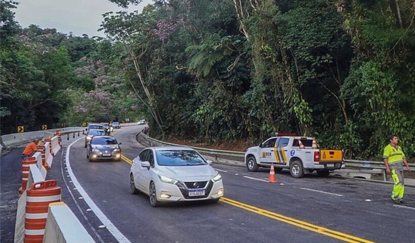 Rodovia Mogi-Bertioga é liberada para tráfego