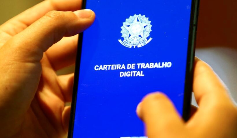 São José registra saldo positivo de 829 empregos em março