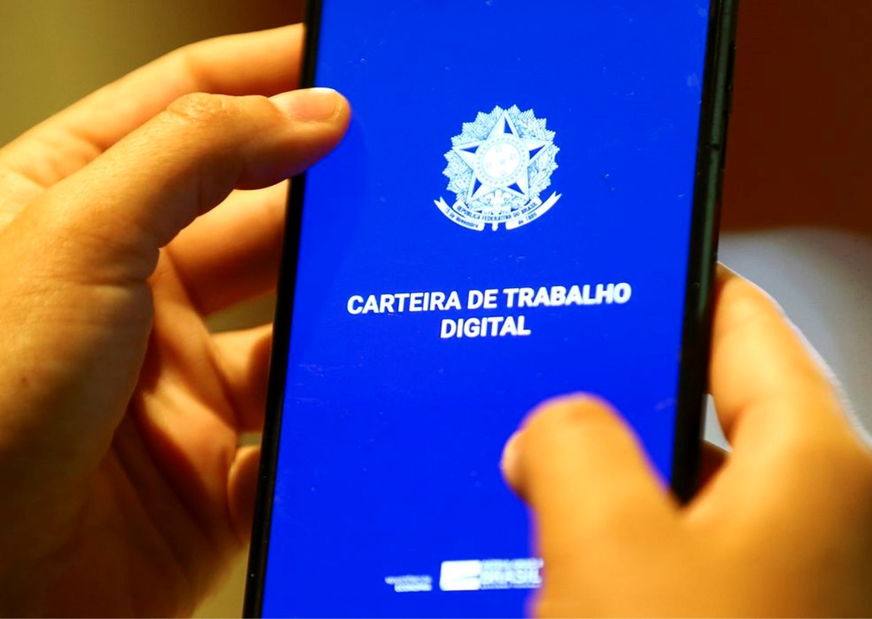 São José registra saldo positivo de 829 empregos em março