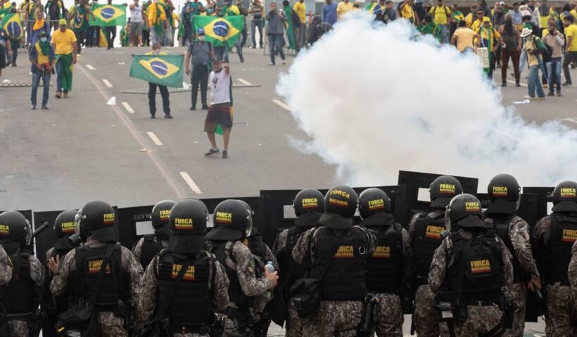 Moraes aceita denúncia contra outros 200 envolvidos nos atos golpistas