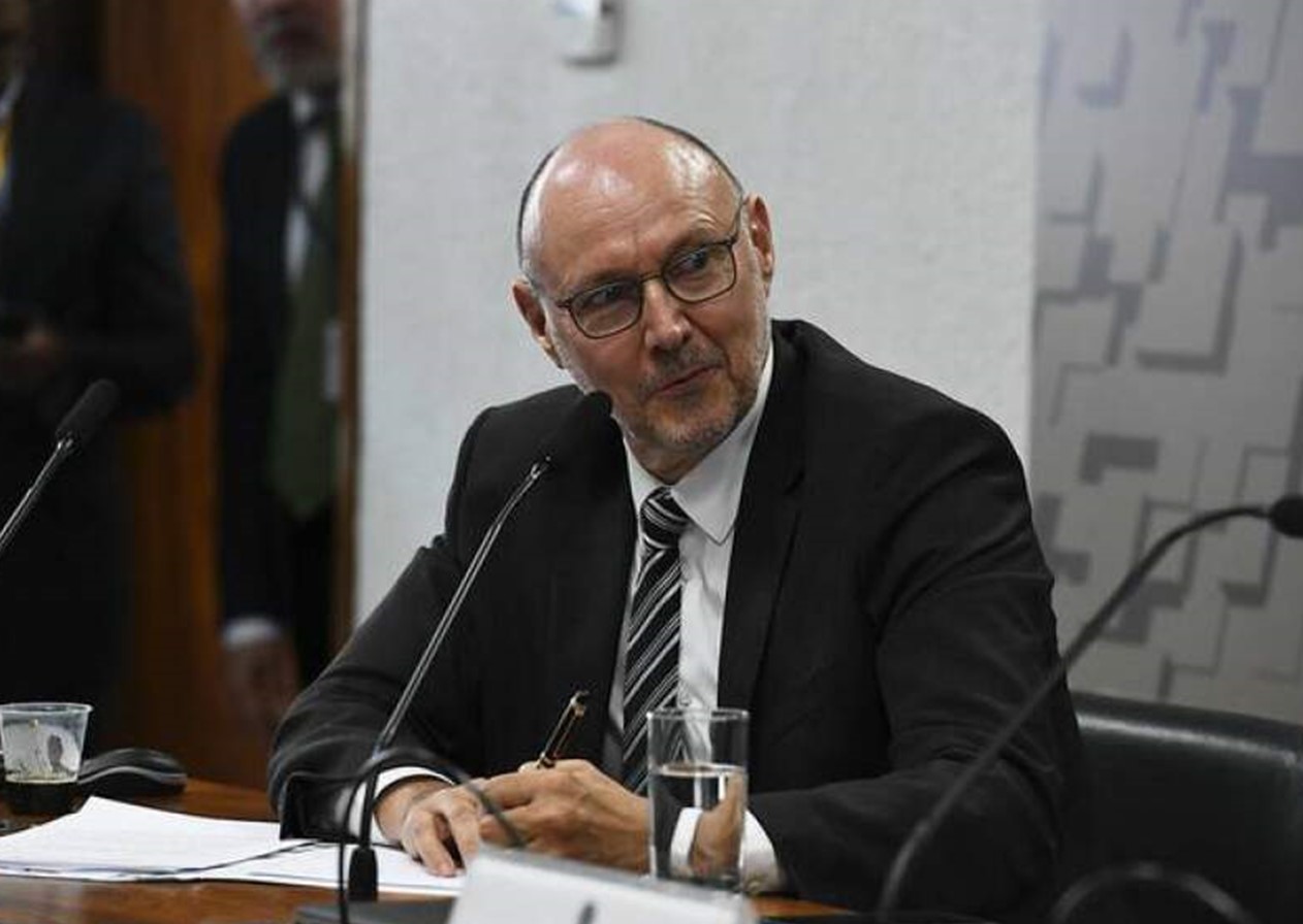 Luiz Fernando Corrêa é aprovado para comandar a Abin