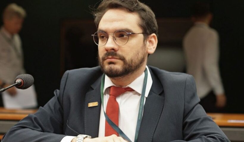 Thomaz Henrique pede ao MP suspensão de programa que envia dependentes da capital para SJC