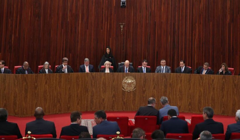 TSE empossa dois ministros indicados por Lula