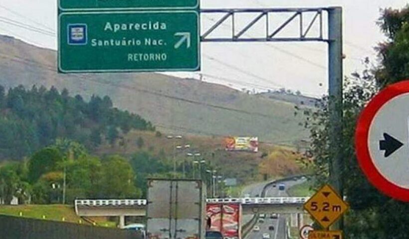Idoso morre após ser atropelado por Van na Dutra em Aparecida